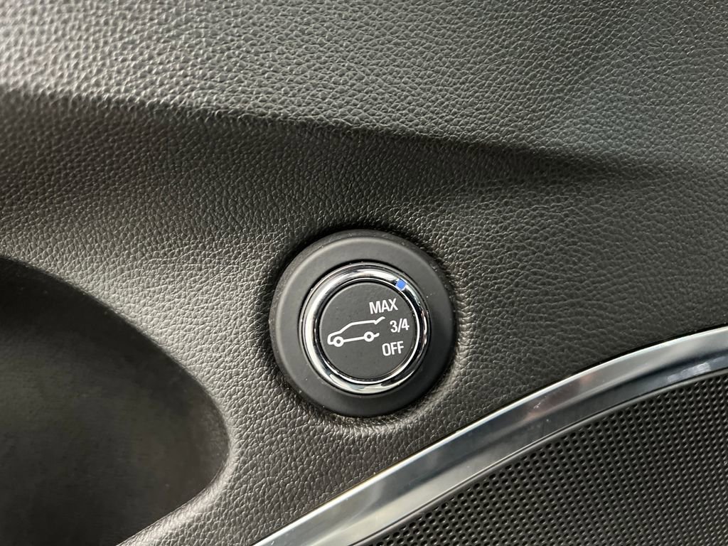 Used 2024 Buick Enclave Premium image 13