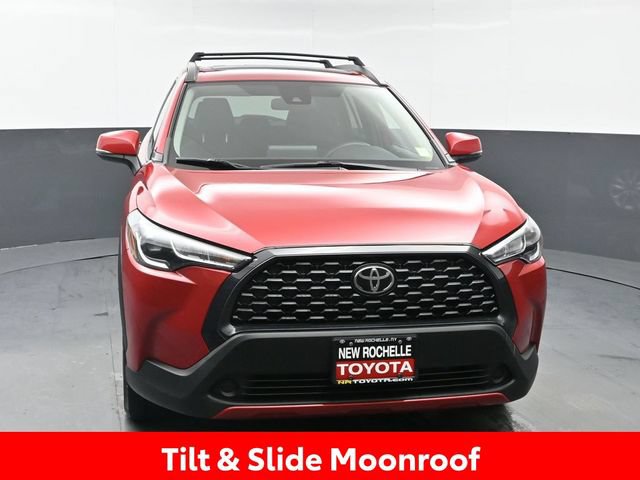 Certified 2022 Toyota Corolla Cross LE w/ Moonroof Package AWD/4WD image 11