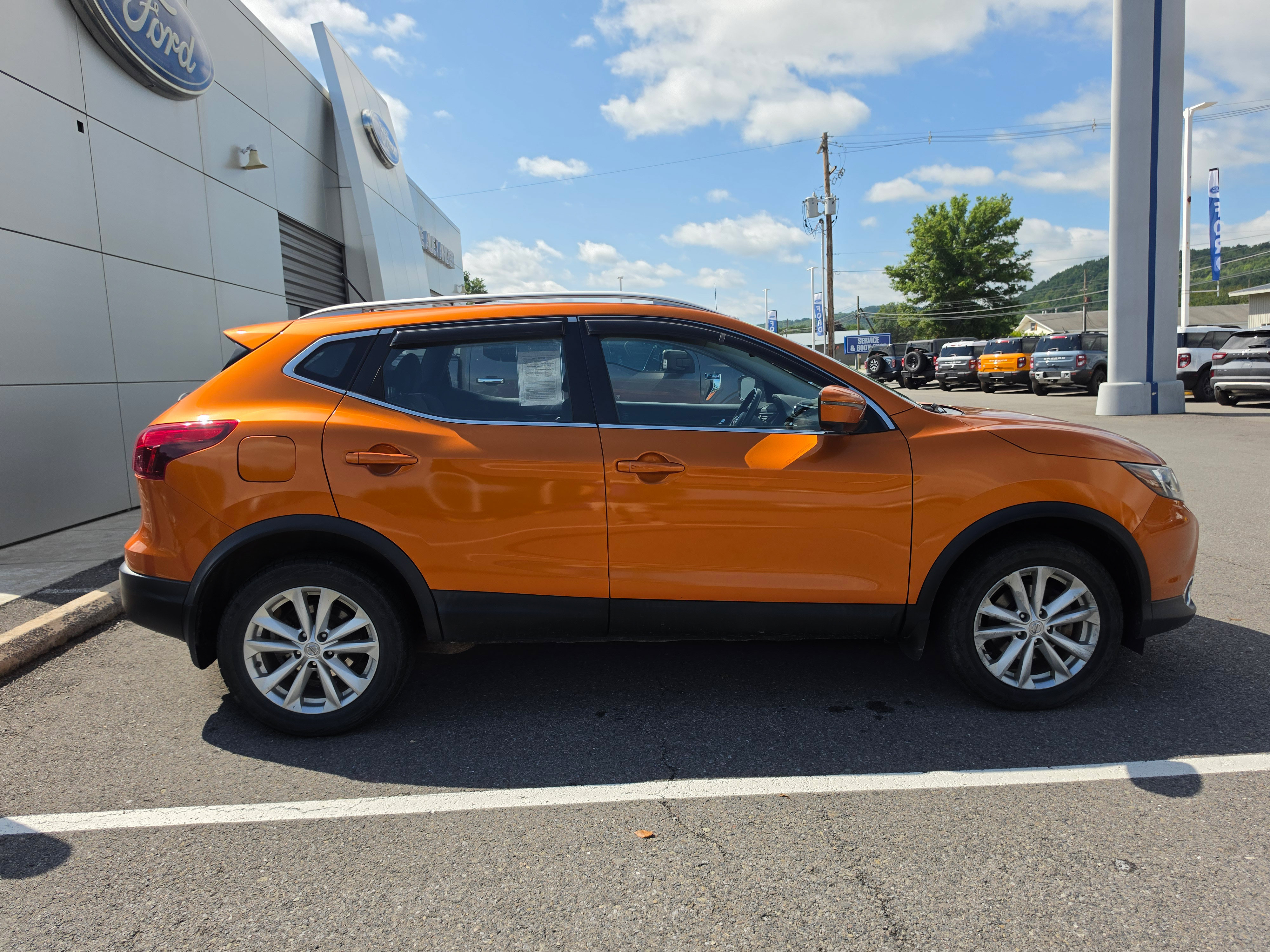 Used 2017 Nissan Rogue Sport SV w/ SV Premium Package AWD/4WD video 2