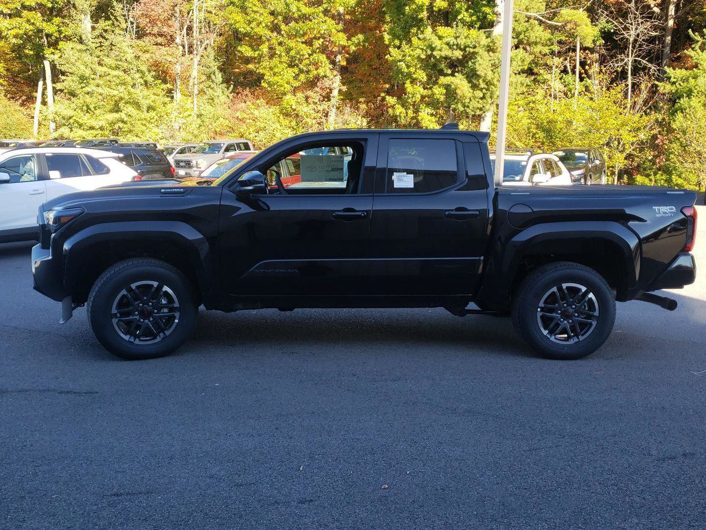 New 2025 Toyota Tacoma TRD Sport image 5