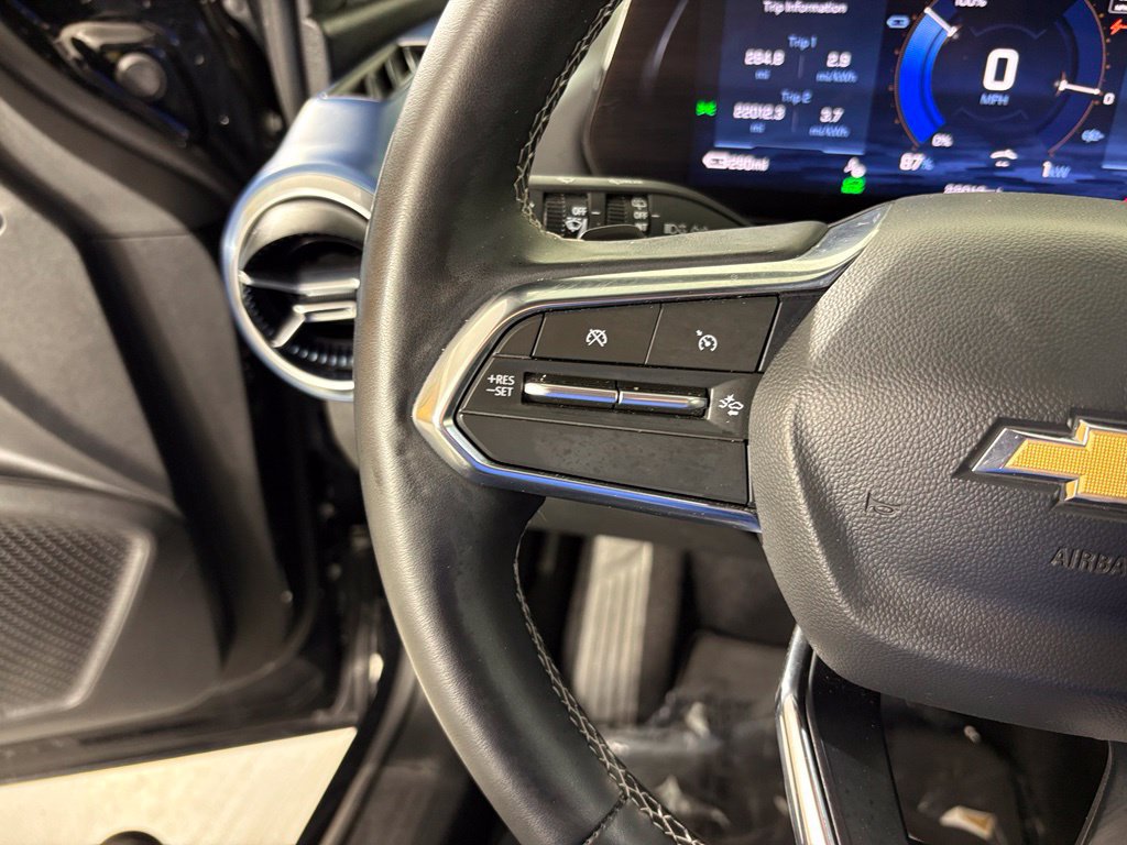 Used 2024 Chevrolet Equinox EV LT w/ LPO, Active Package FWD image 22