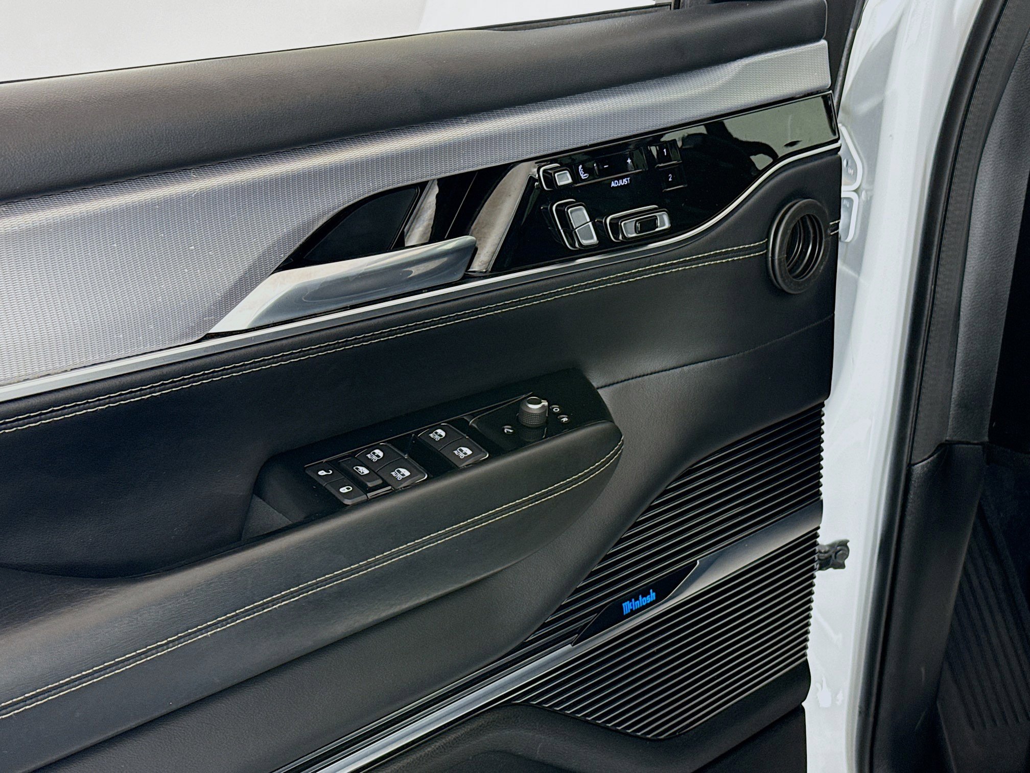 Used 2022 Jeep Grand Wagoneer Series I image 20