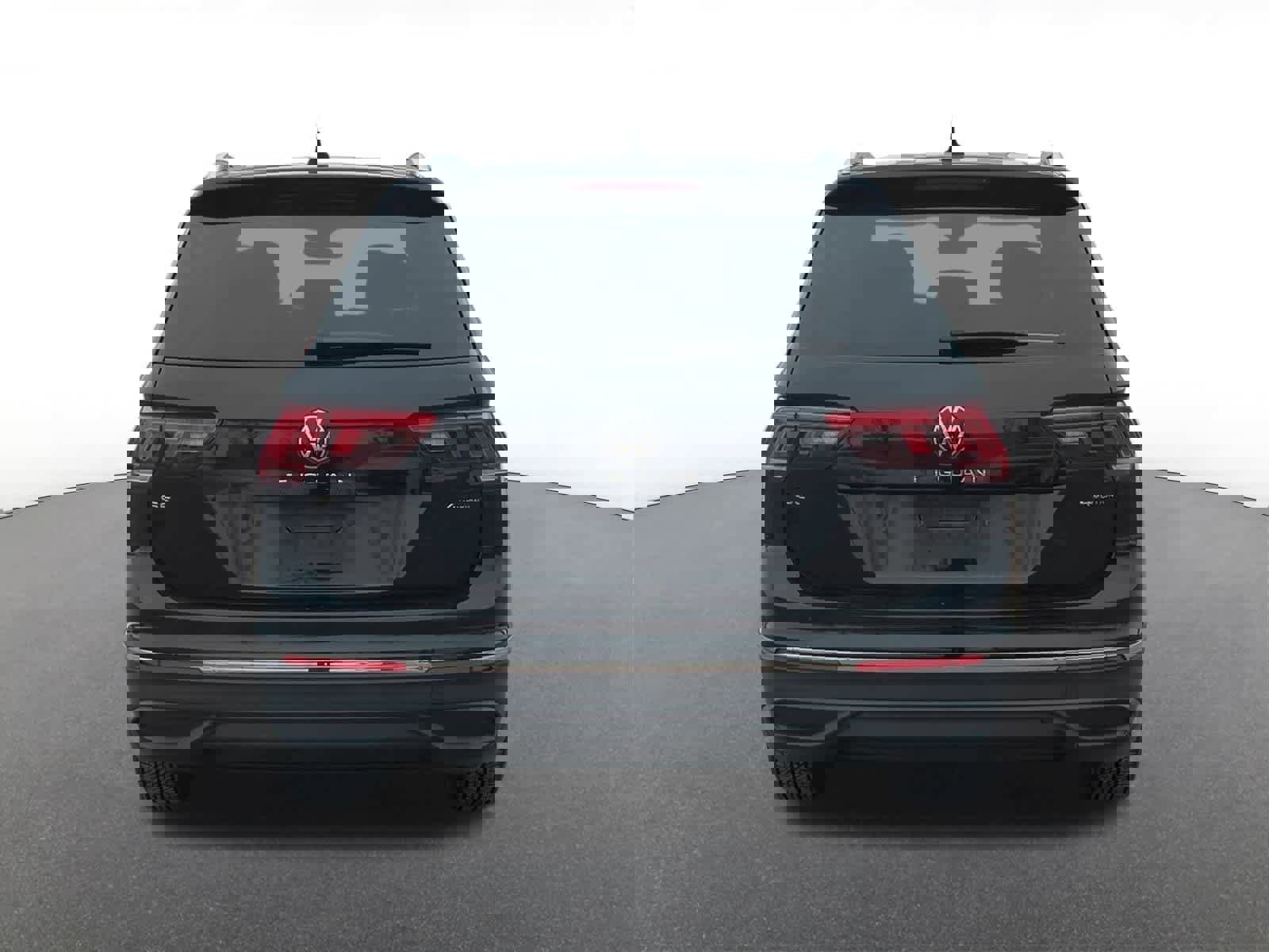 Used 2022 Volkswagen Tiguan SE image 5