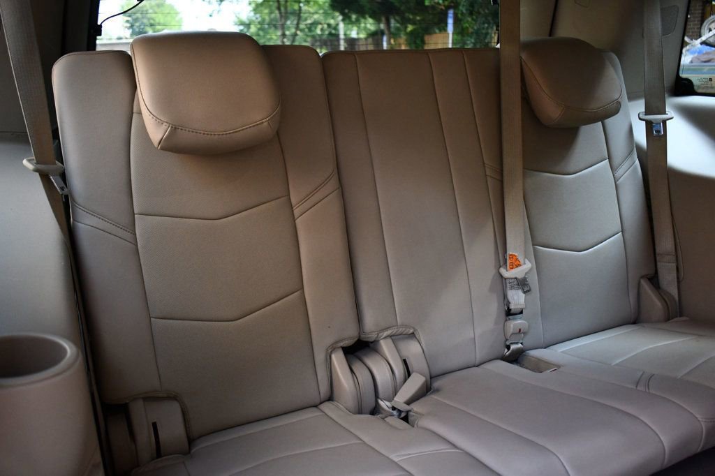 Used 2016 Cadillac Escalade Premium image 28