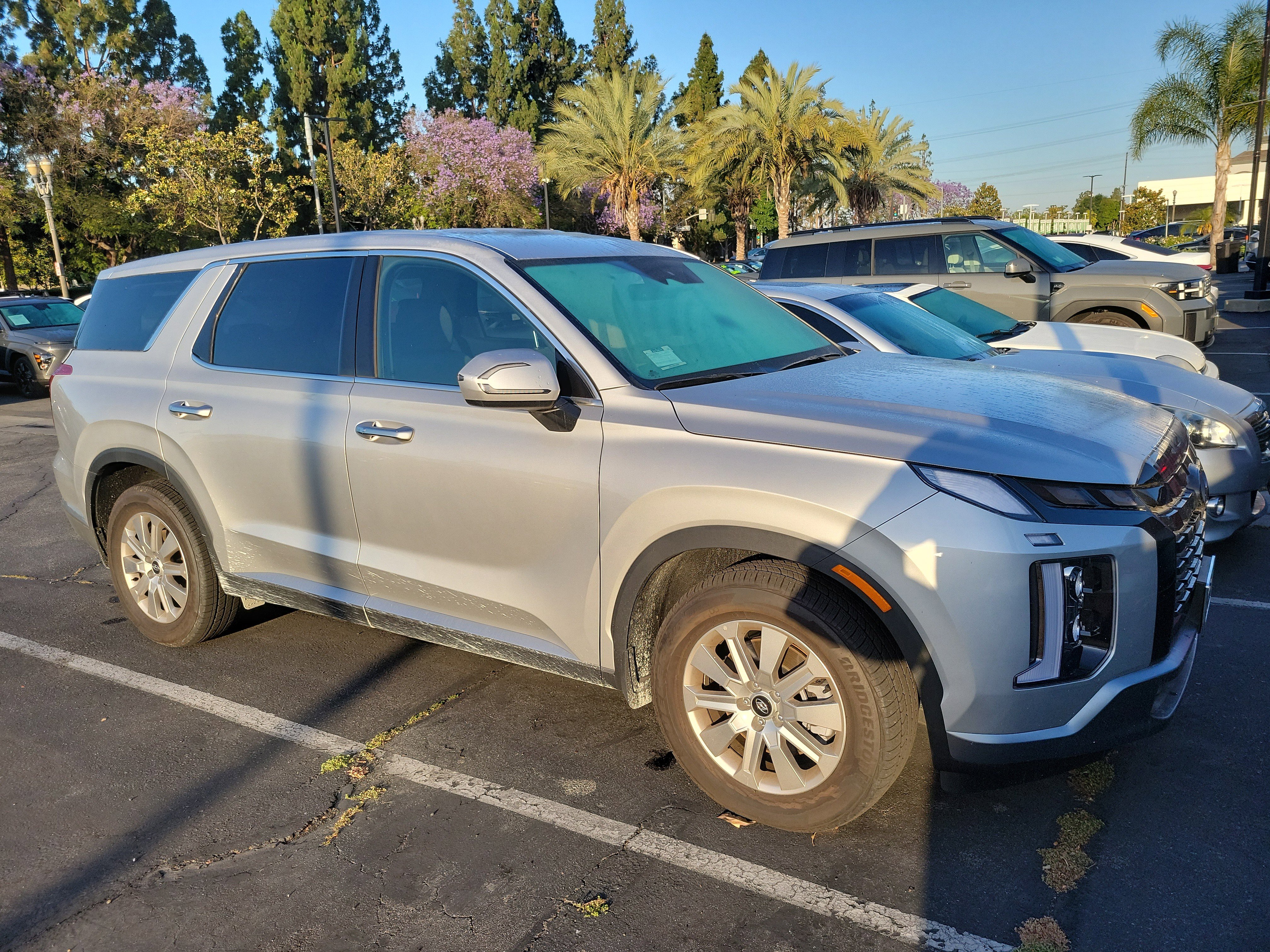 Used 2025 Hyundai Palisade SE FWD image 2