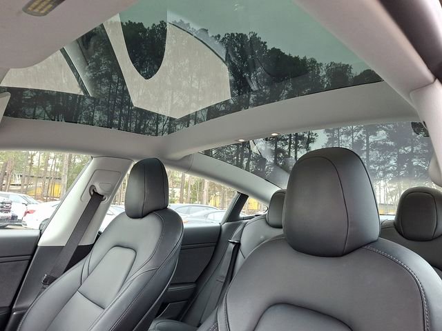 Used 2021 Tesla Model 3 Standard Range Plus image 17