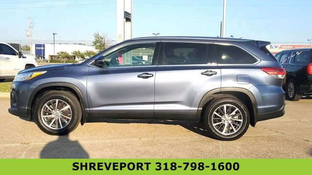 Used 2019 Toyota Highlander XLE FWD image 15
