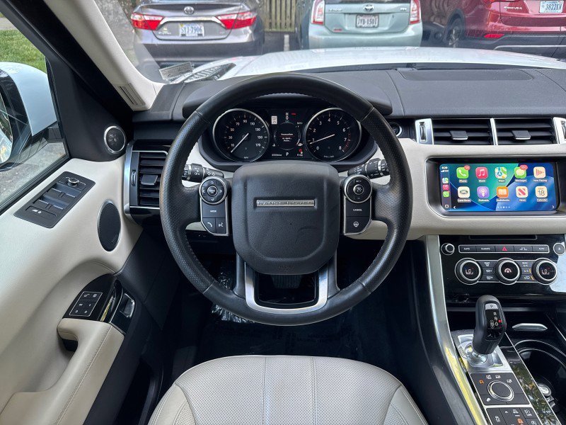 Used 2017 Land Rover Range Rover Sport HSE AWD/4WD image 19