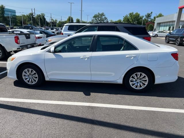 Used 2014 Toyota Camry LE FWD image 5