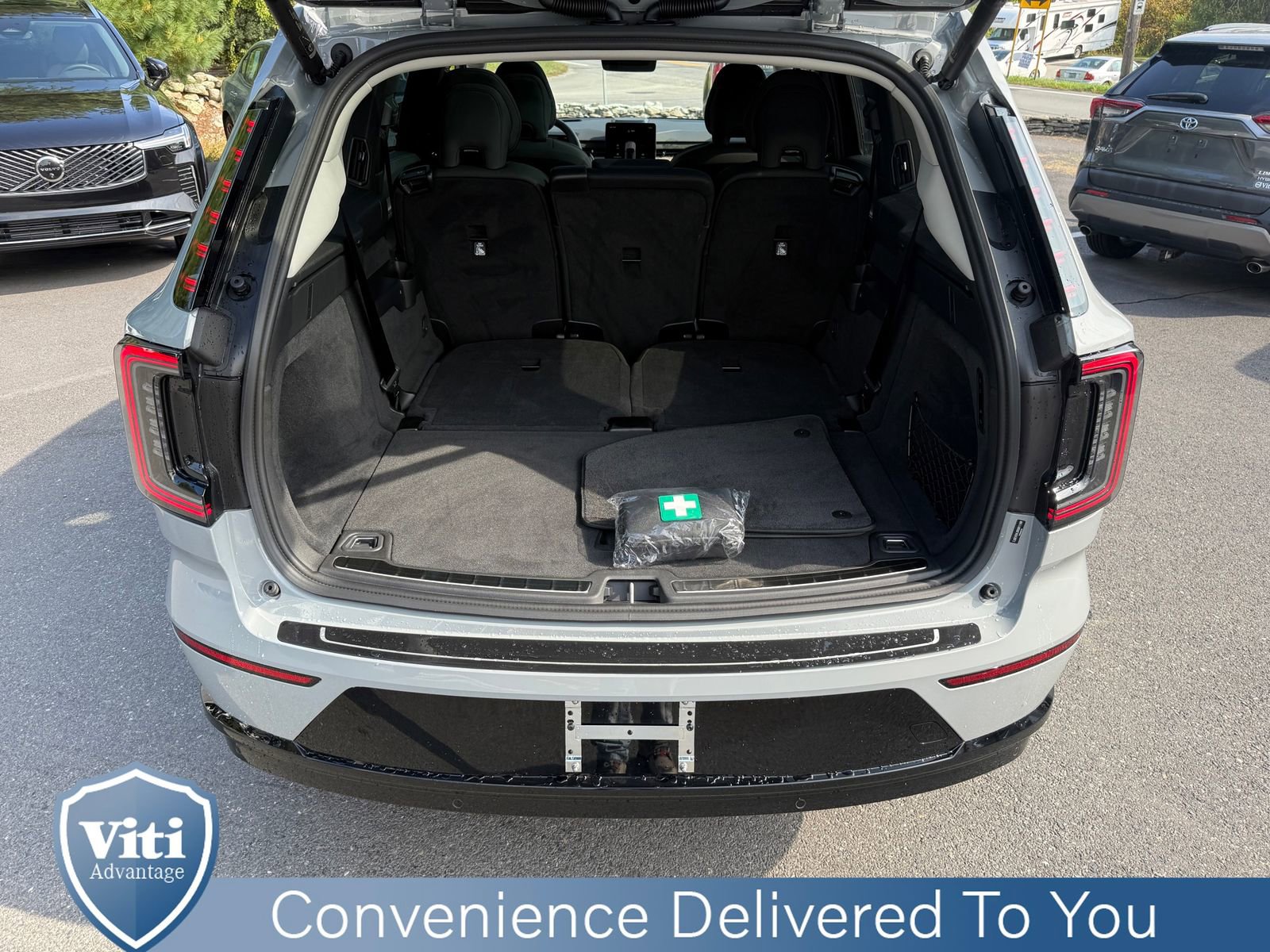 Used 2025 Volvo EX90 Ultra image 24