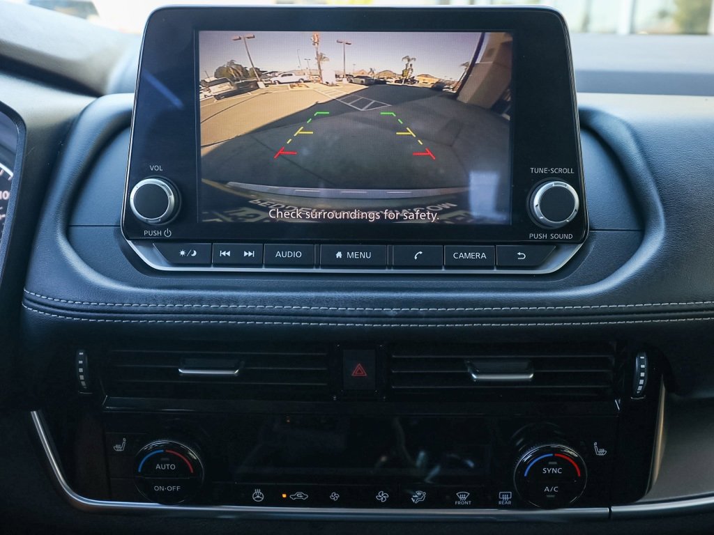 Used 2023 Nissan Rogue SV w/ SV Premium Package image 30