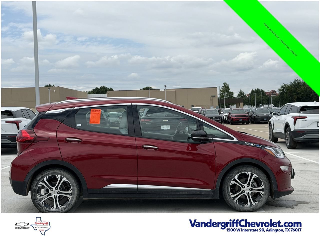 Used 2021 Chevrolet Bolt Premier w/ Infotainment Package FWD image 3