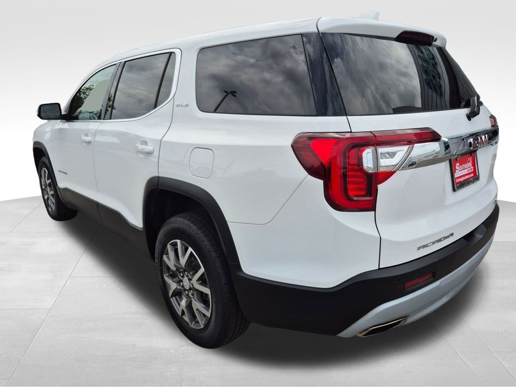 Used 2023 GMC Acadia SLE image 4