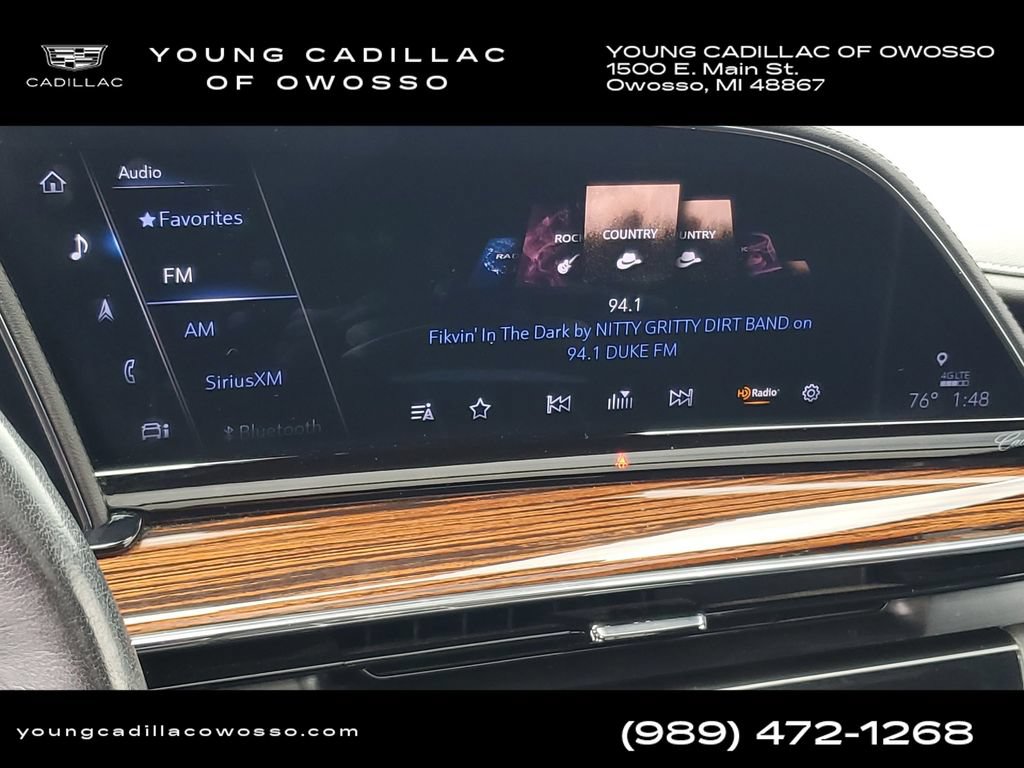 Certified 2022 Cadillac Escalade Premium Luxury w/ LPO, Illumination Package AWD/4WD image 18