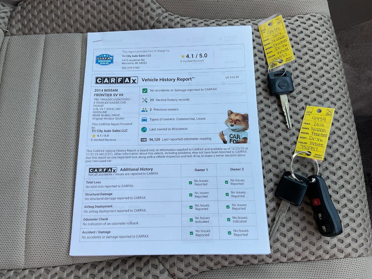 Used 2014 Nissan Frontier SV image 37