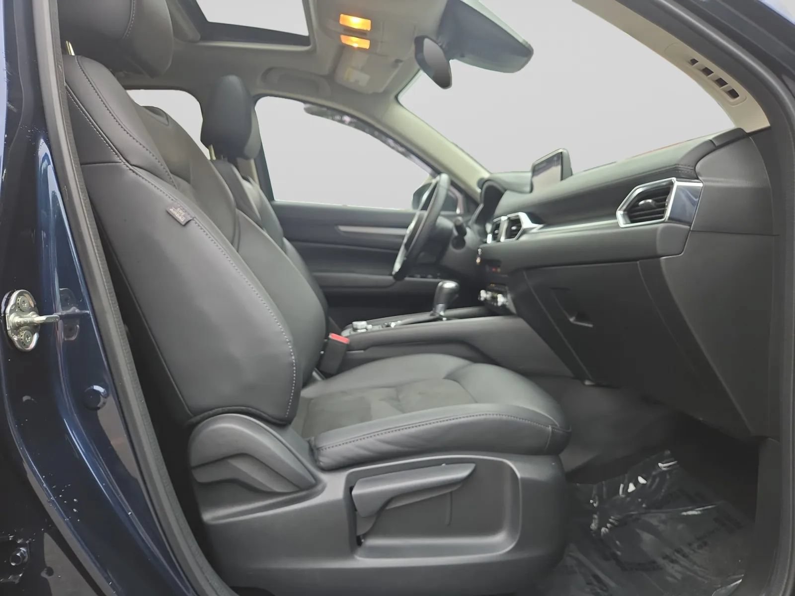 Used 2020 MAZDA CX-5 Touring FWD image 33