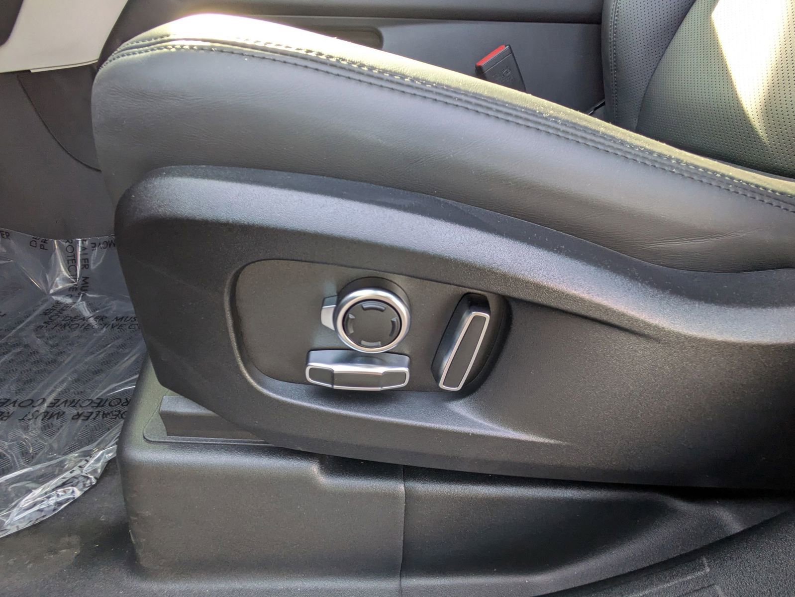 New 2026 Land Rover Defender 130 S image 15