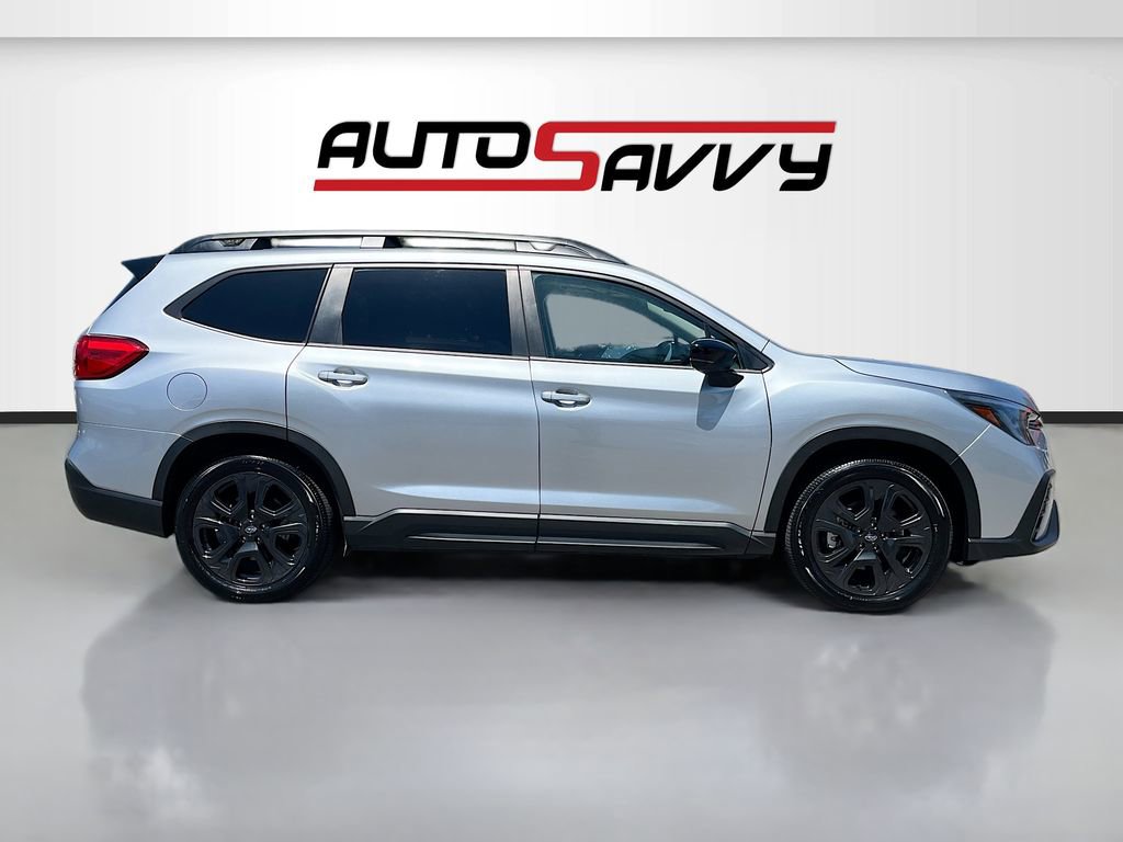 Used 2024 Subaru Ascent Onyx Edition image 8