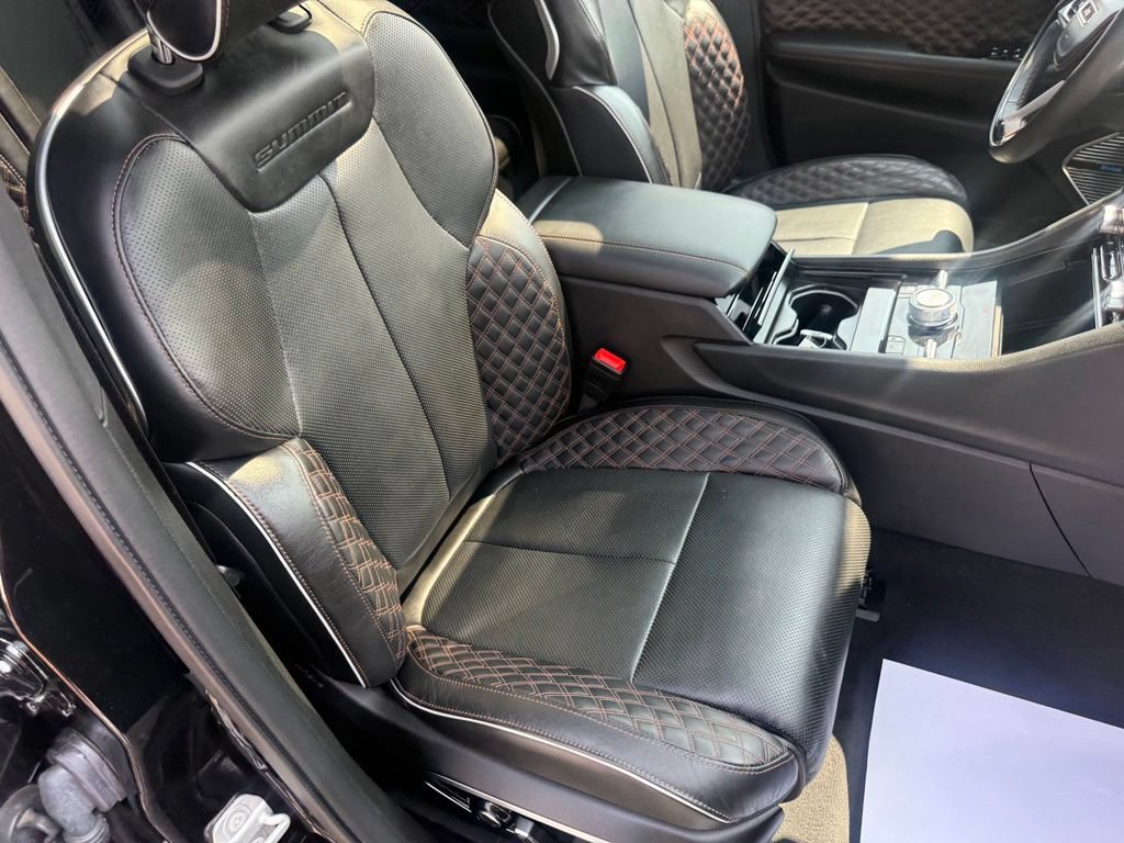 Certified 2023 Jeep Grand Cherokee Summit w/ Advanced Protech Group IV AWD/4WD image 60