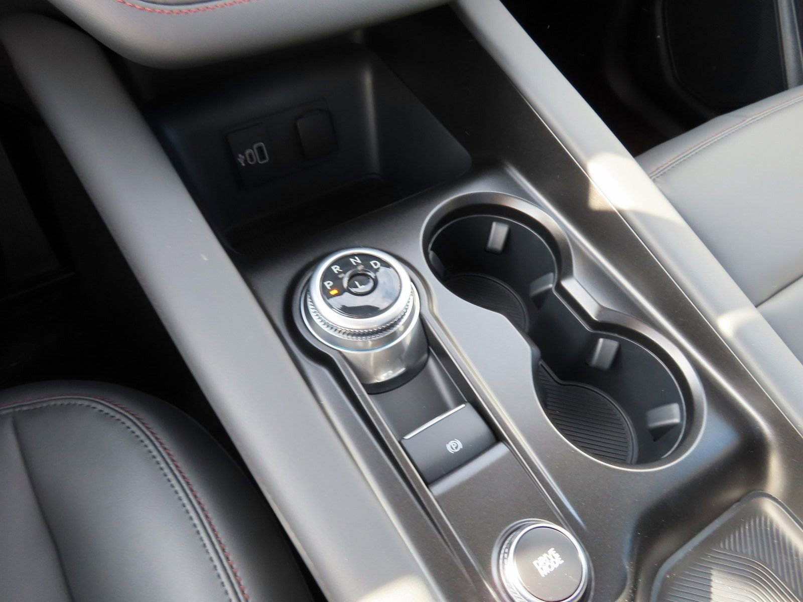 New 2026 Ford Explorer Active w/ Active Comfort Package image 13