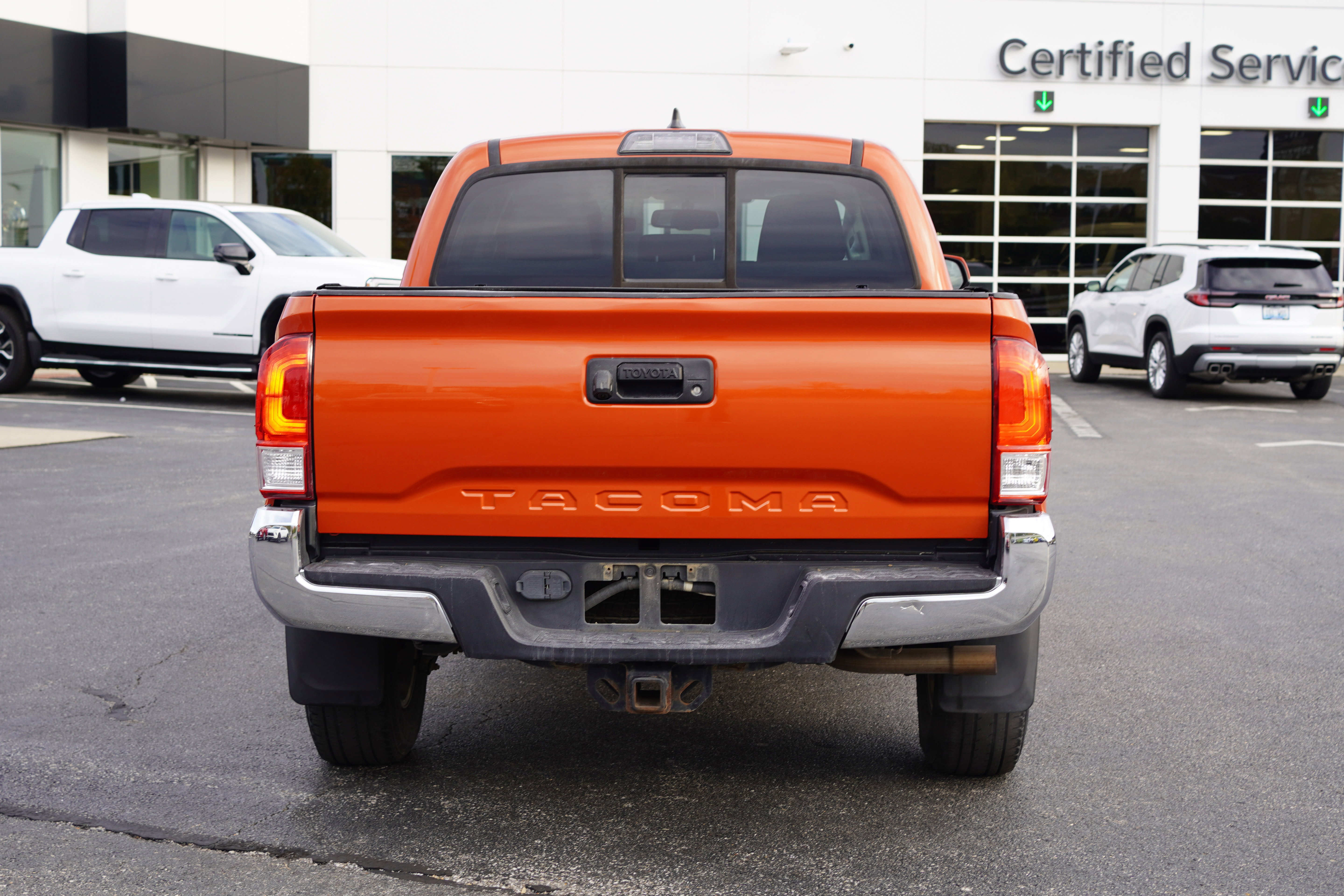 Used 2017 Toyota Tacoma SR5 image 7