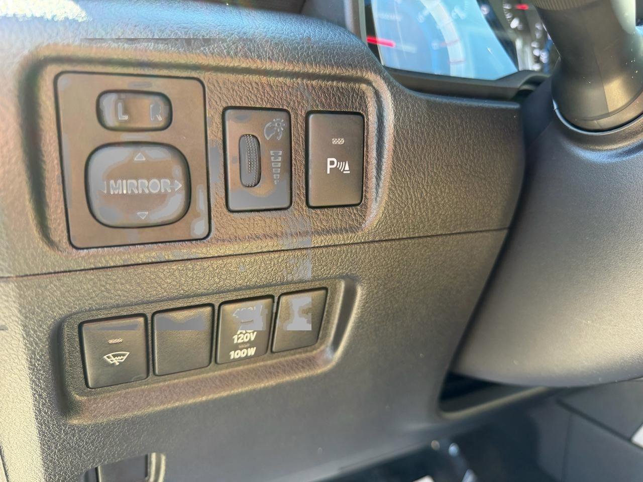 Used 2015 Toyota 4Runner Limited image 20