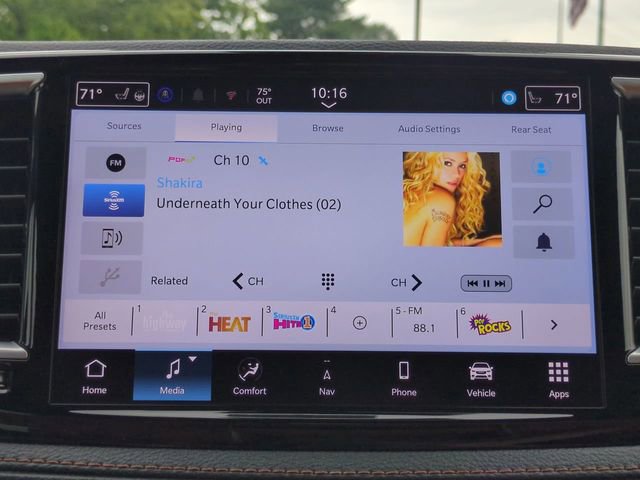 New 2026 Chrysler Pacifica Pinnacle w/ Trailer Tow Group FWD image 18
