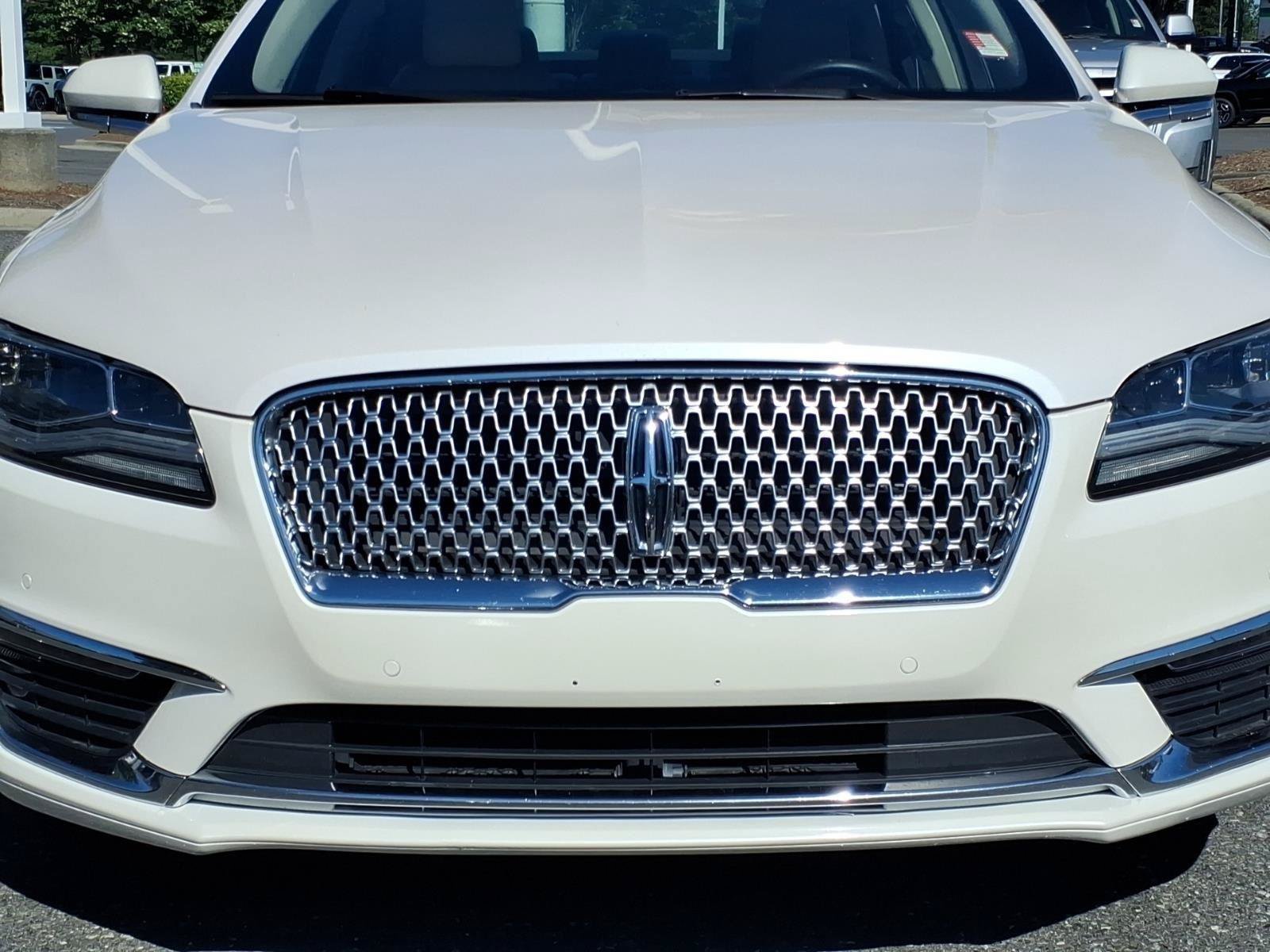 Used 2020 Lincoln MKZ Reserve w/ Luxury Package FWD image 14