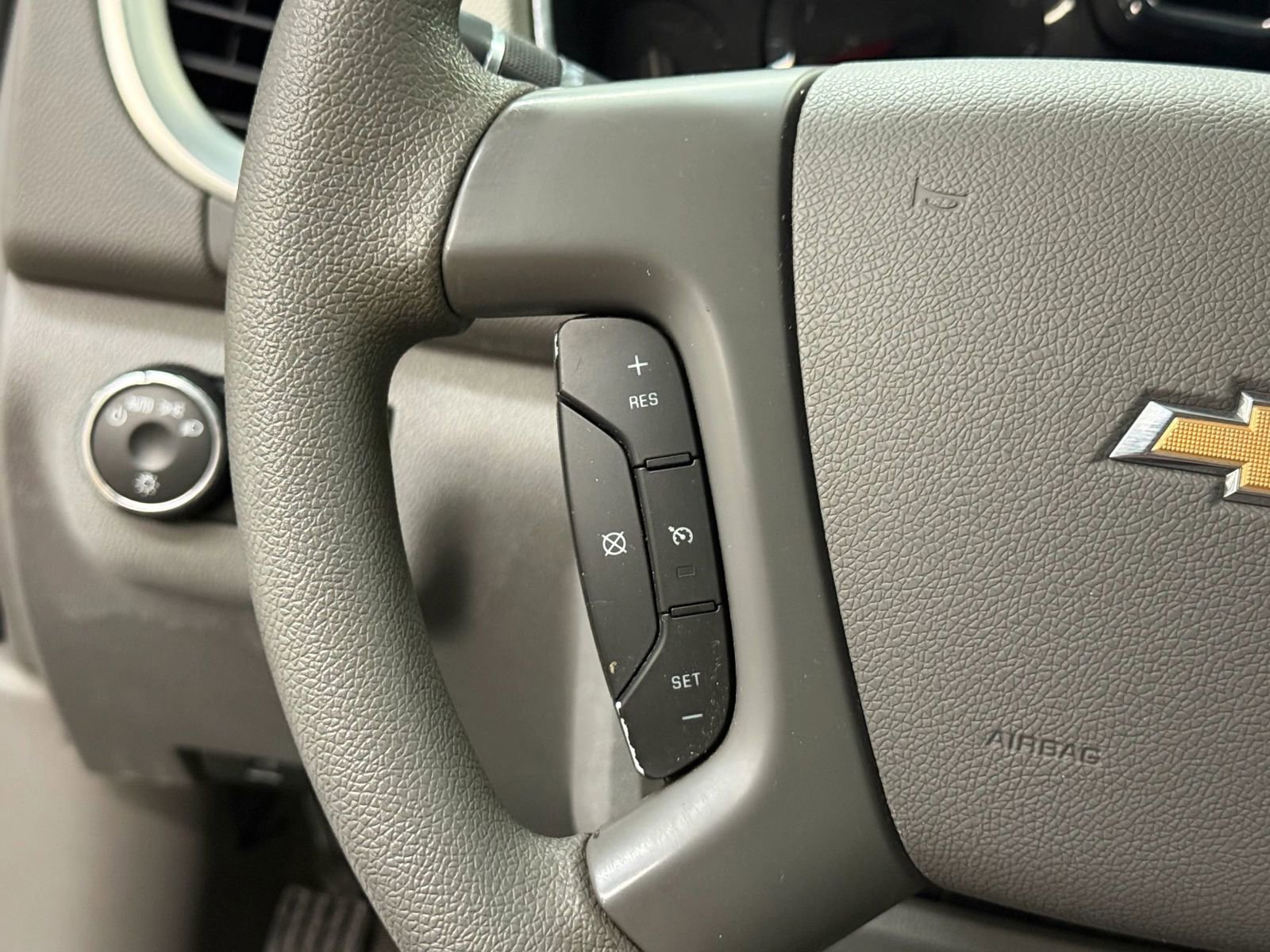 Used 2015 Chevrolet Traverse LS FWD image 30