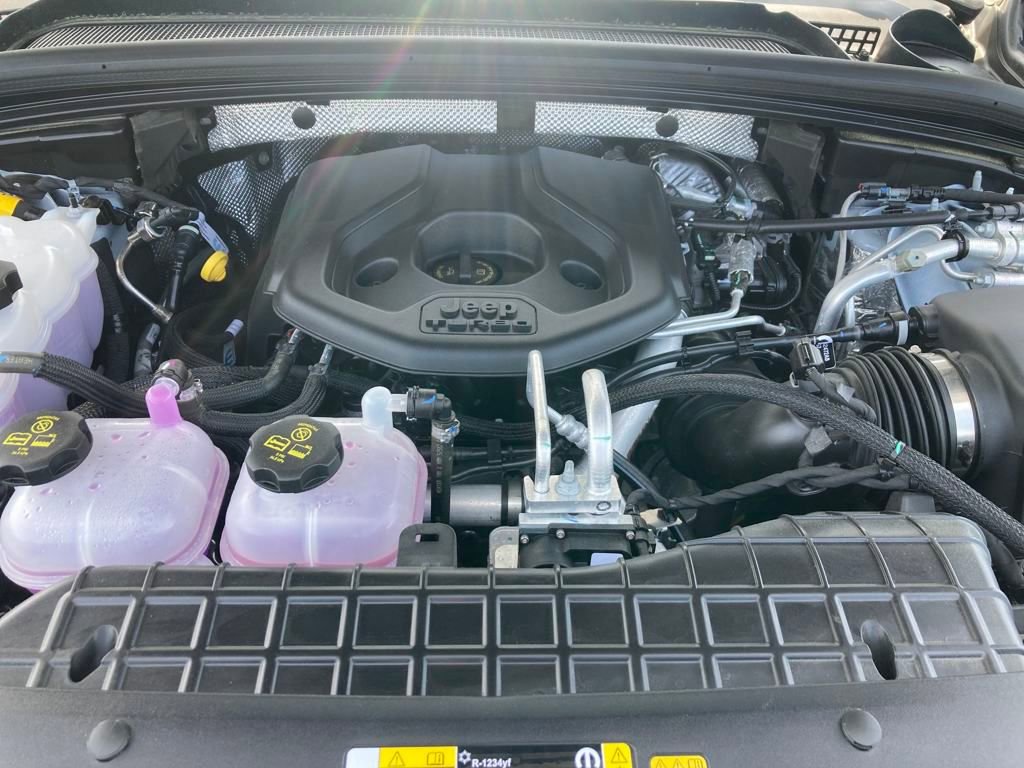 New 2024 Jeep Grand Cherokee Limited 4xe w/ Luxury Tech Group II image 16