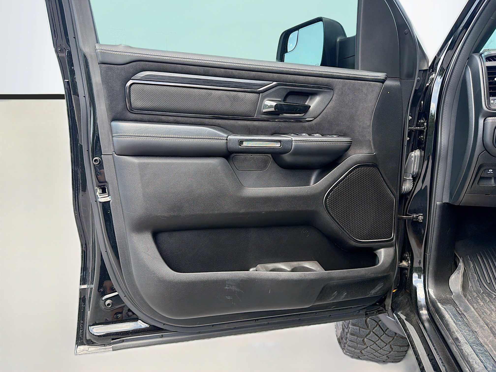 Used 2023 RAM 1500 TRX w/ TRX Level 1 Equipment Group AWD/4WD image 20