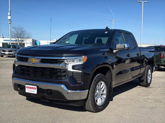 Used 2023 Chevrolet Silverado 1500 LT AWD/4WD image 2