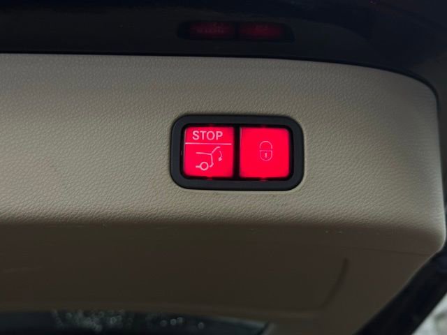 Used 2015 Mercedes-Benz GL 450 4MATIC image 11