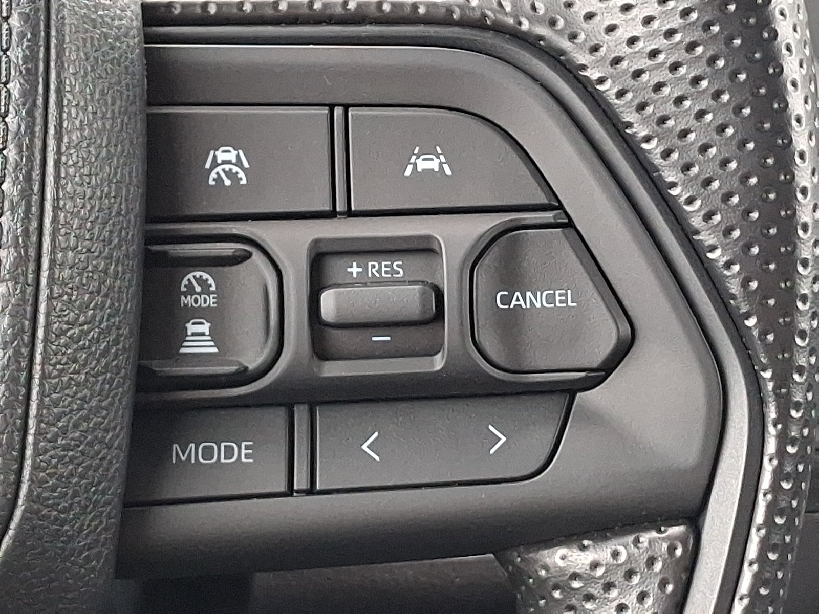 Certified 2025 Toyota Tacoma SR5 AWD/4WD image 22