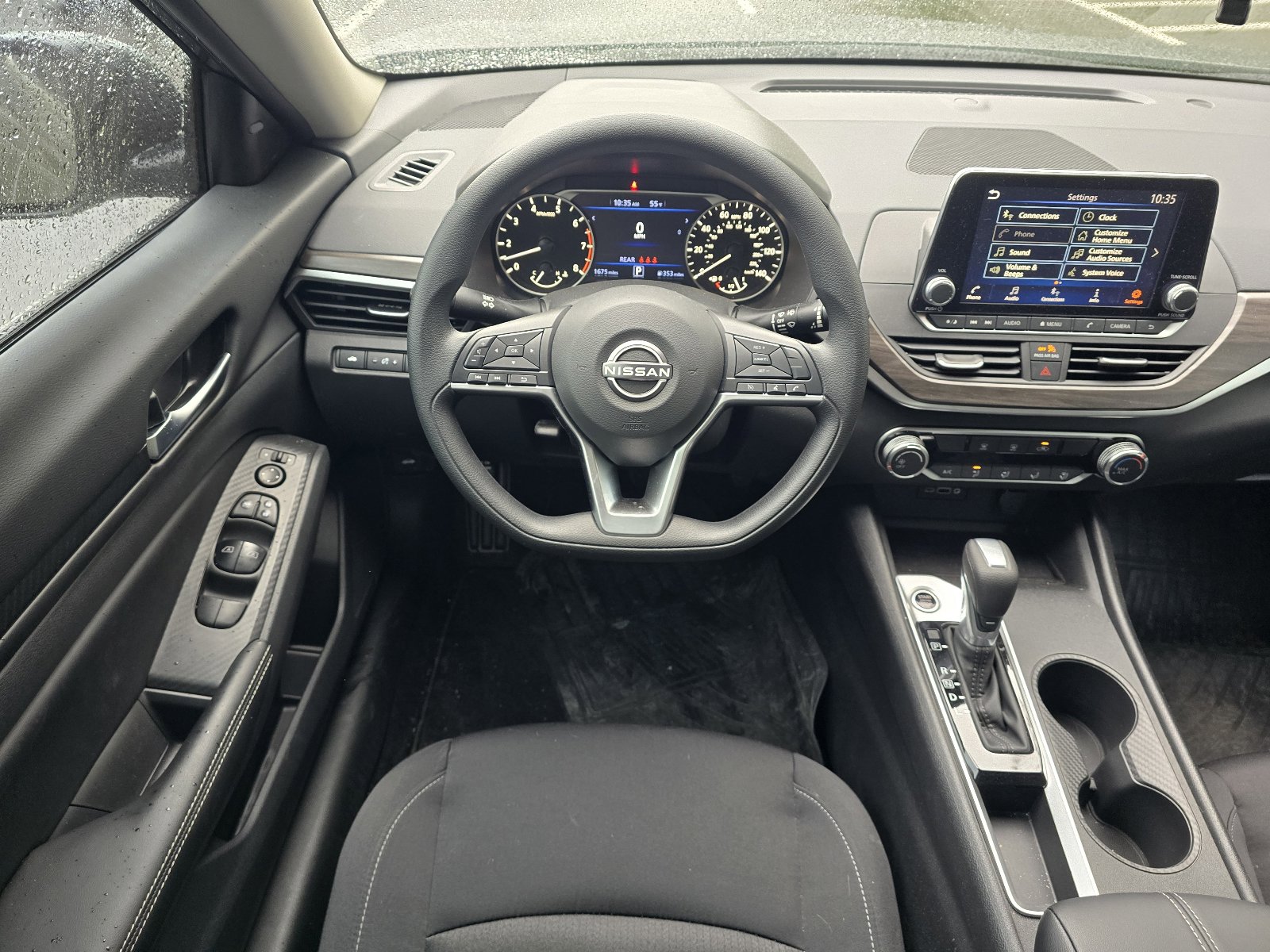 Used 2025 Nissan Altima 2.5 SV FWD image 13