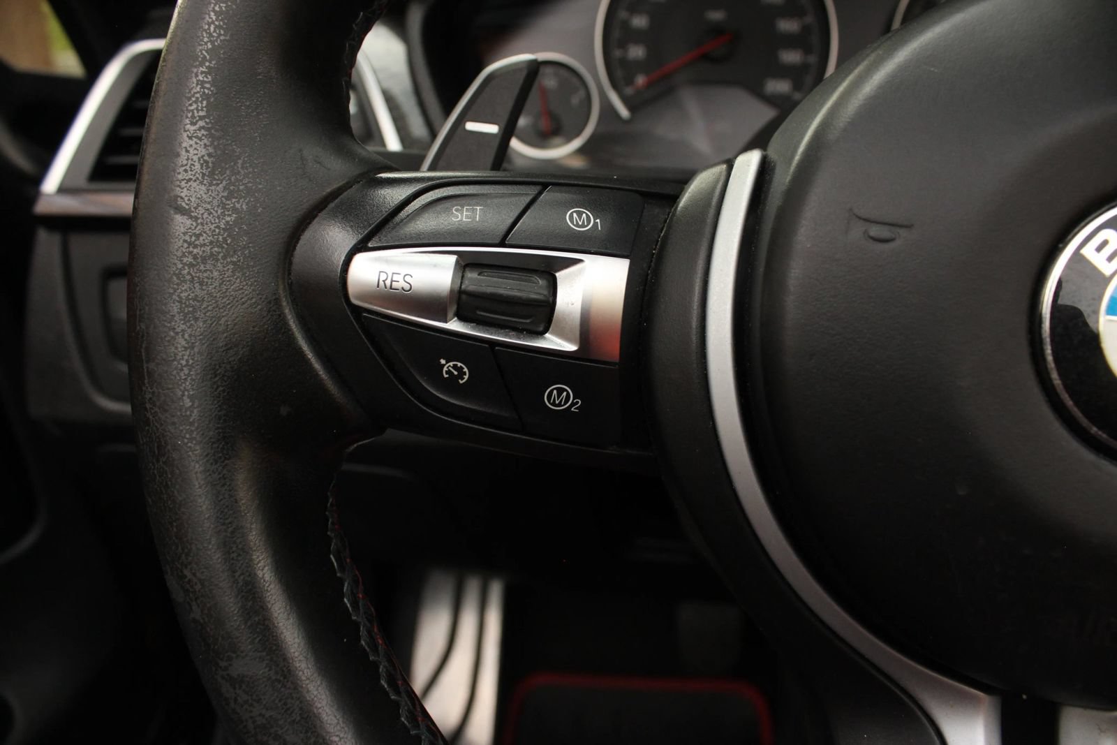 Used 2018 BMW M4 Convertible RWD image 26