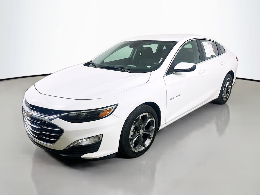 Used 2024 Chevrolet Malibu LT image 3