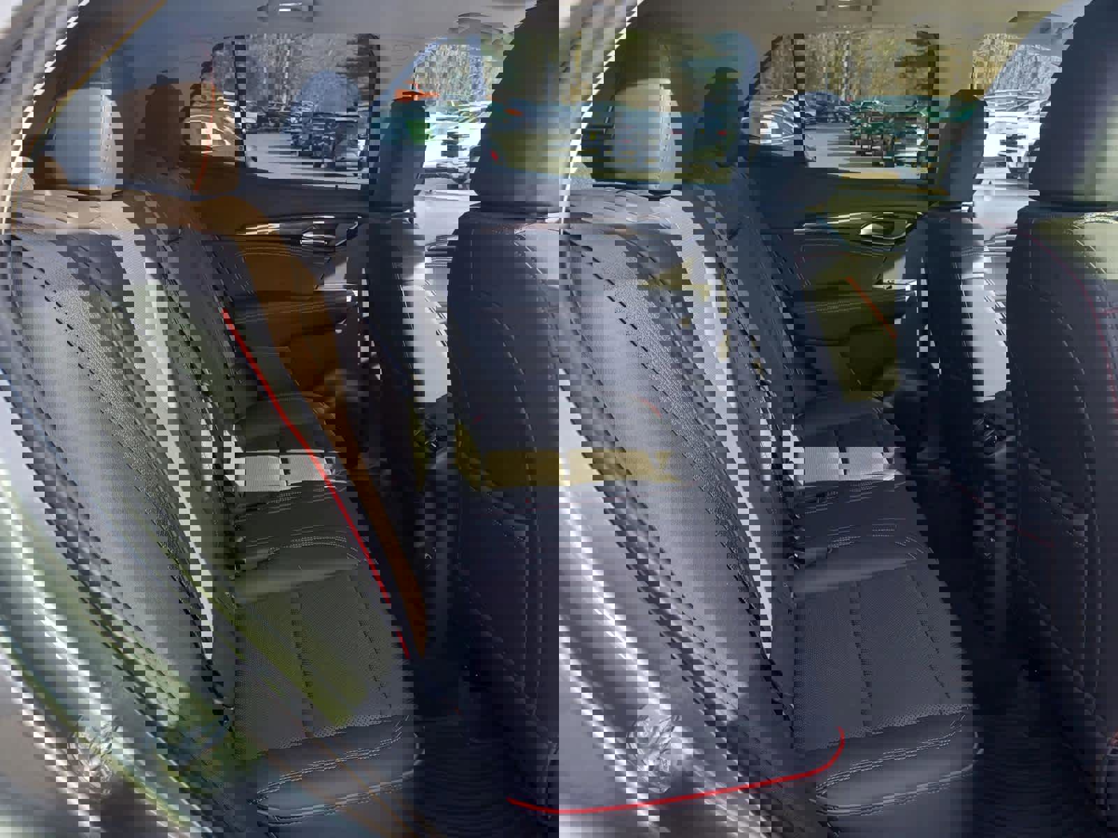 Used 2022 Buick Envision Essence w/ Technology Package II image 25