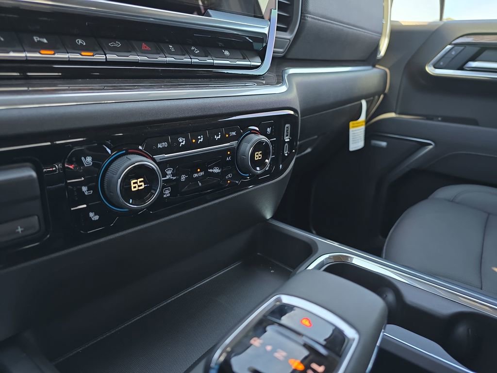 New 2025 Chevrolet Silverado 1500 LTZ w/ LTZ Premium Package AWD/4WD image 22