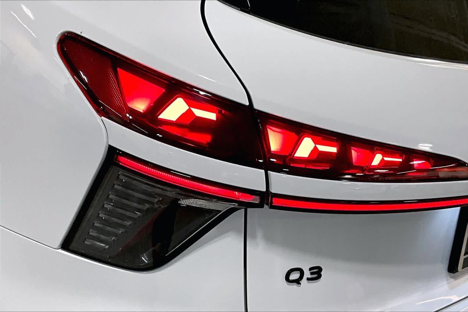 Certified 2026 Audi Q3 quattro 2.0T AWD/4WD image 31