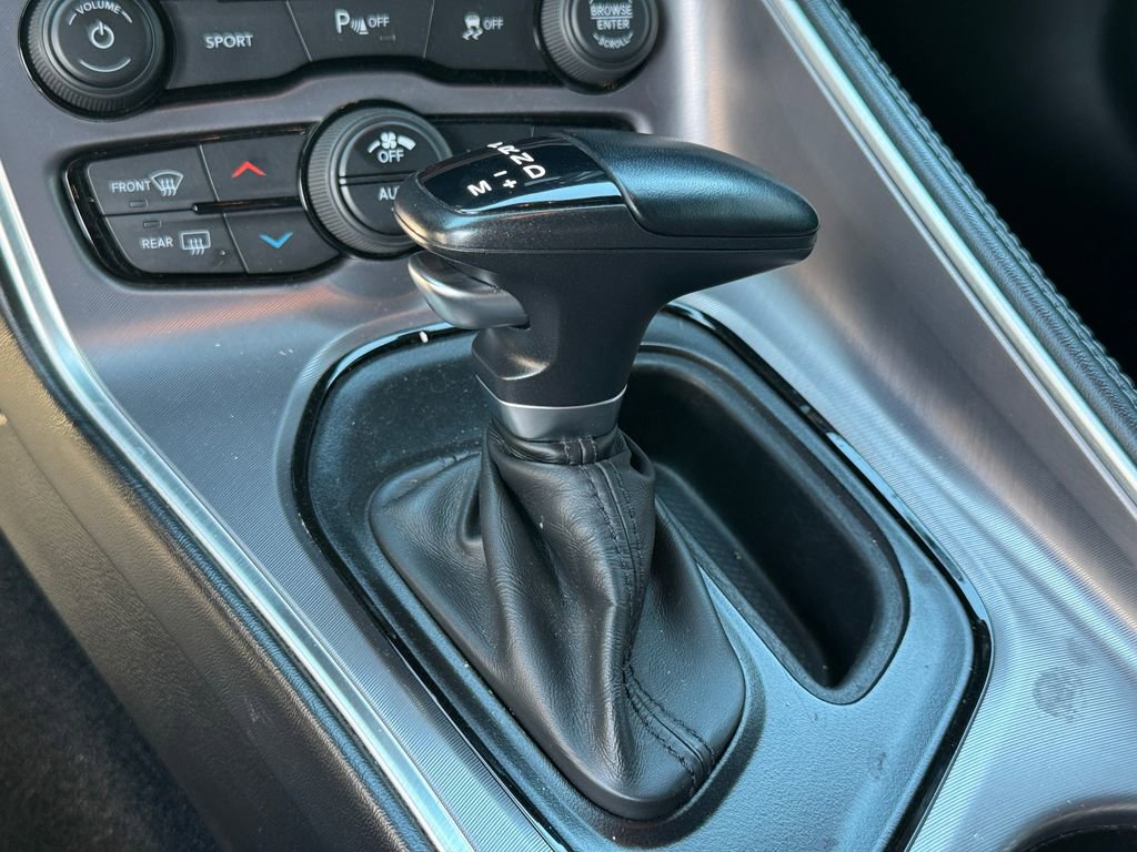 Used 2022 Dodge Challenger R/T w/ Driver Convenience Group image 21