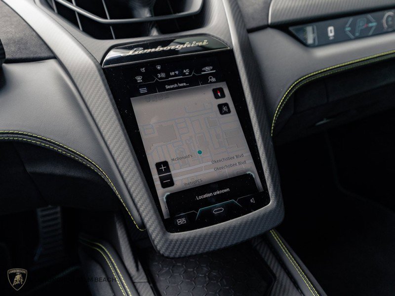 Used 2025 Lamborghini Revuelto AWD/4WD image 11