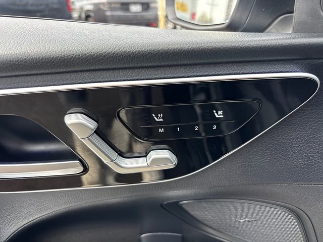 Used 2022 Mercedes-Benz C 300 Sedan image 15