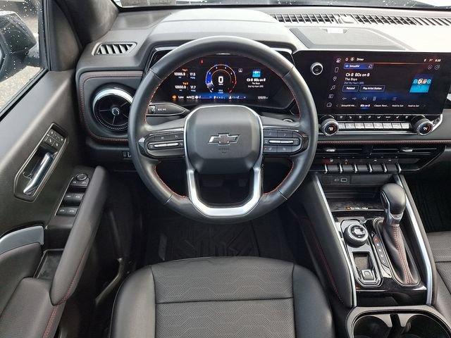 Certified 2025 Chevrolet Colorado Z71 w/ Technology Package AWD/4WD image 11