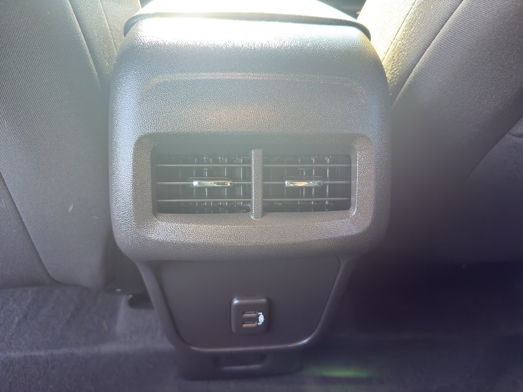 Used 2024 Chevrolet Equinox LT image 31