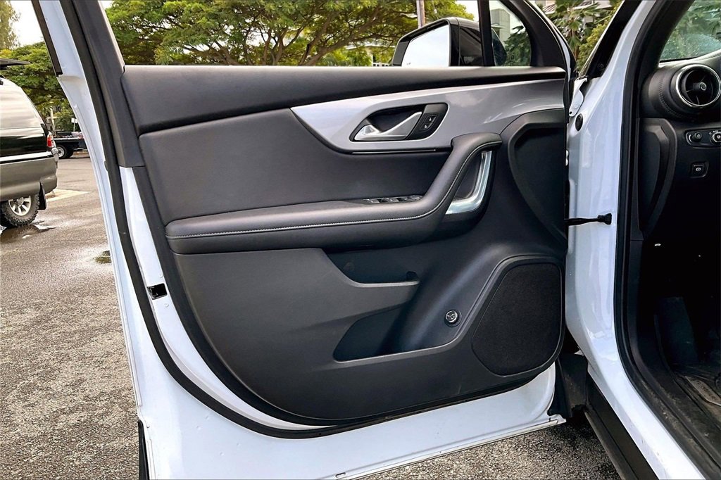 Used 2022 Chevrolet Blazer LT w/ Midnight/Sport Edition image 18