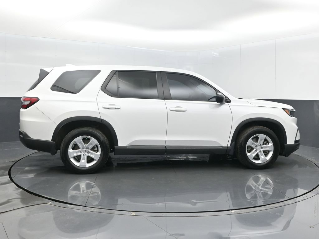 Used 2024 Honda Pilot LX image 25