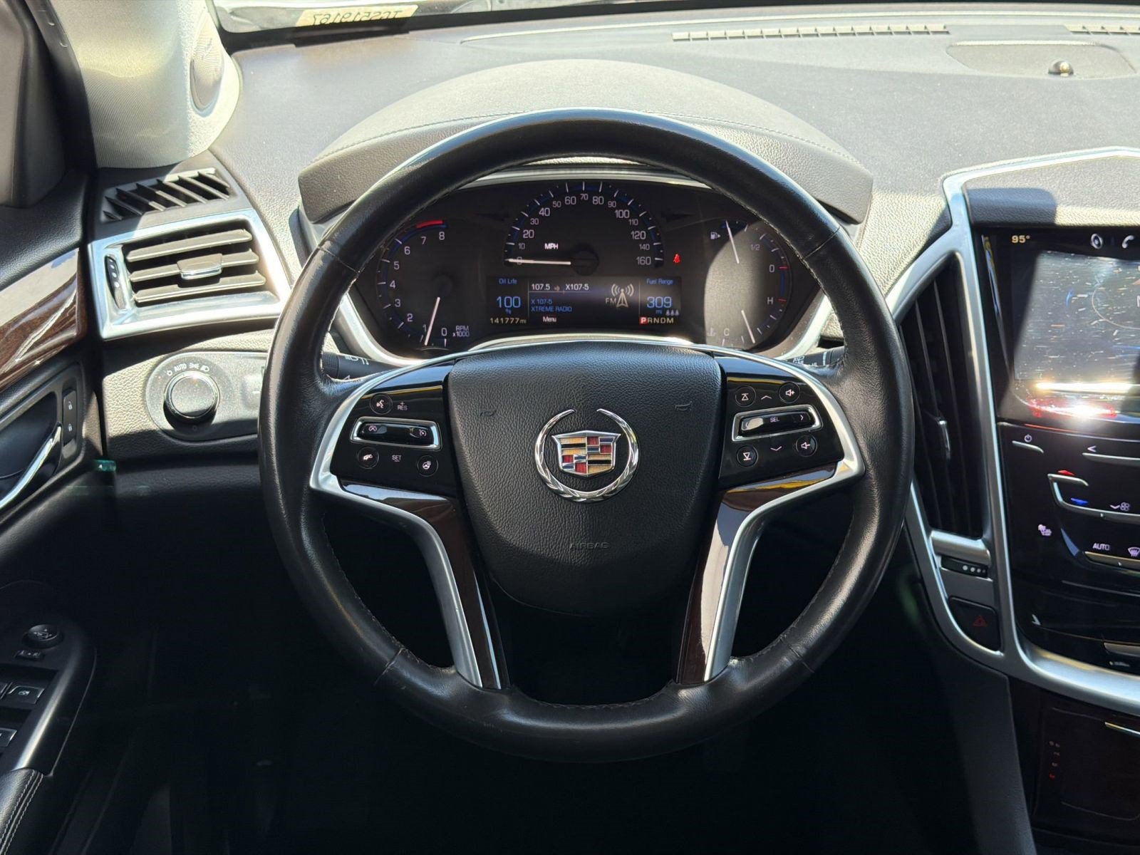 Used 2016 Cadillac SRX Luxury FWD image 17