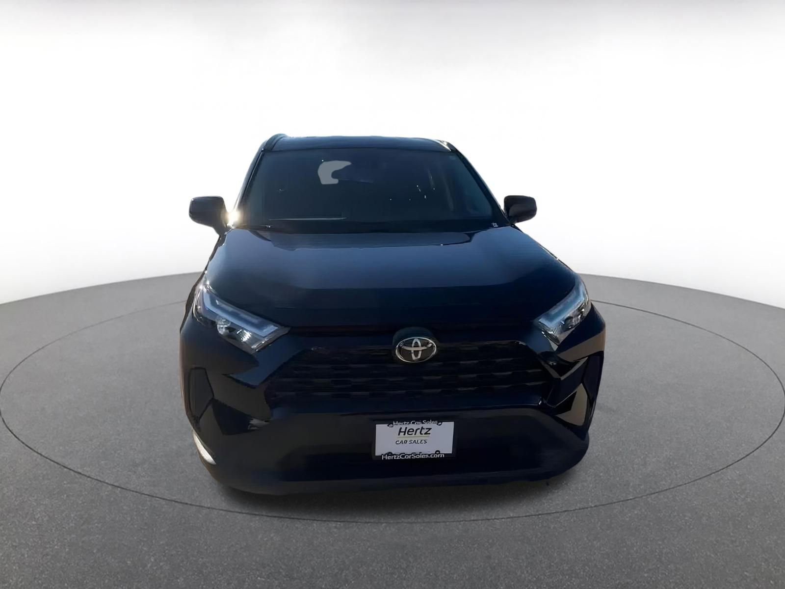 Used 2025 Toyota RAV4 LE image 4