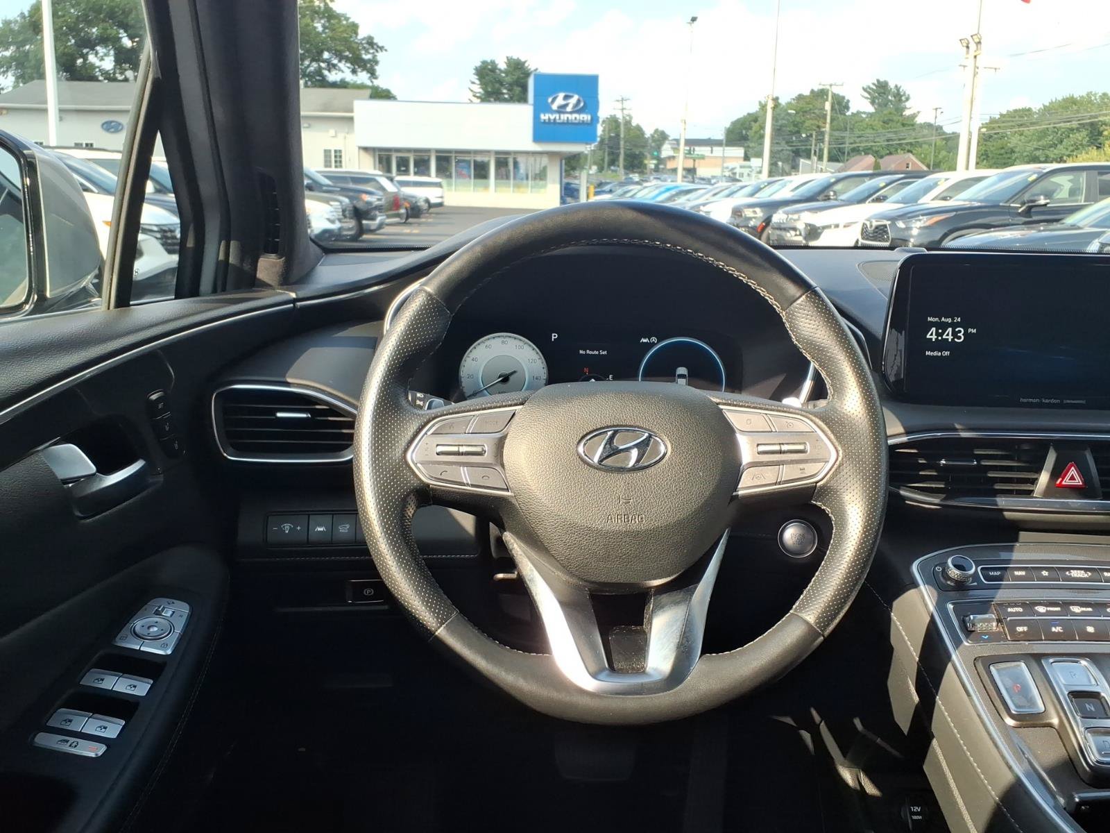Certified 2023 Hyundai Santa Fe Calligraphy w/ Cargo Package AWD/4WD image 18